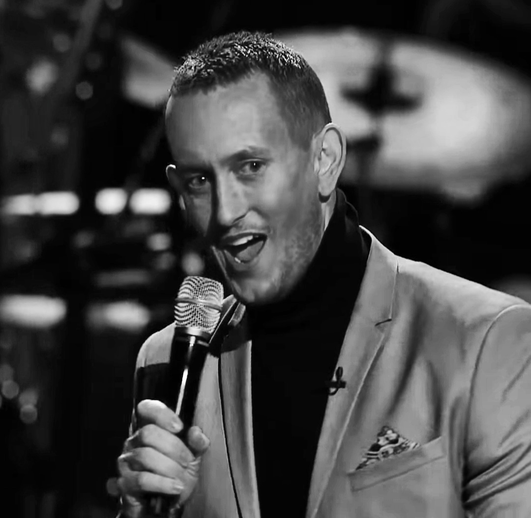 Duncan singing